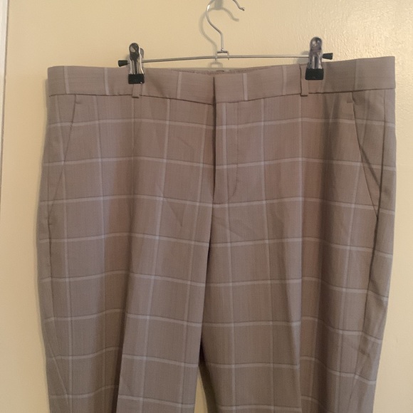 Banana Republic Logan Style Lightweight Trouser Pant - Picture 2 of 9